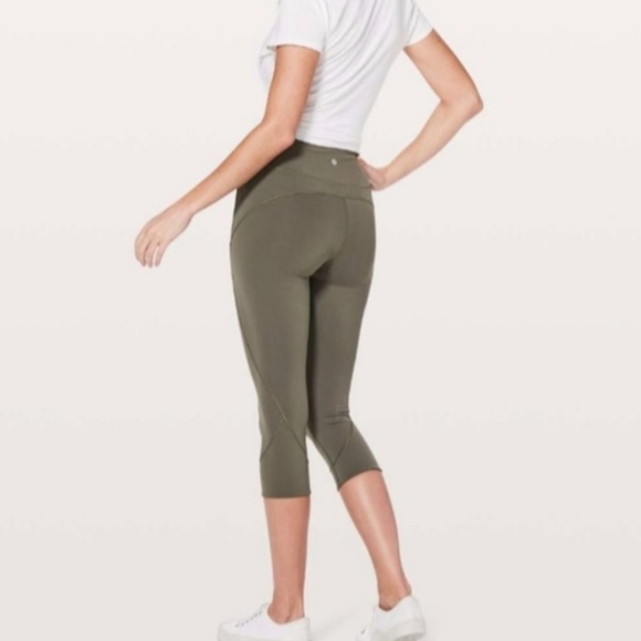 Lululemon In Movement Crop *Everlux 19" Leggings Dark Olive - Picture 5 of 5